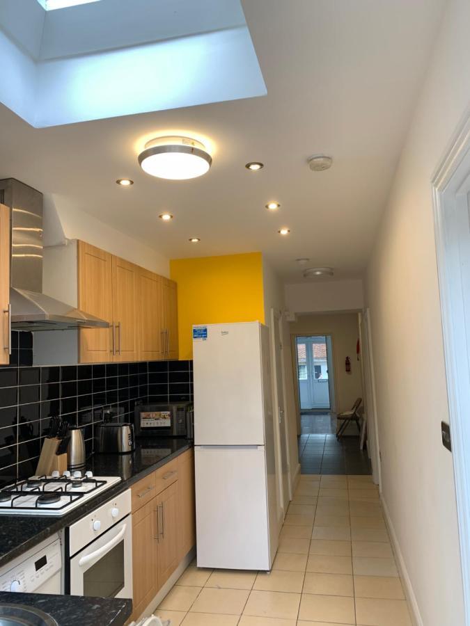Grand Heights Suites London Bagian luar foto