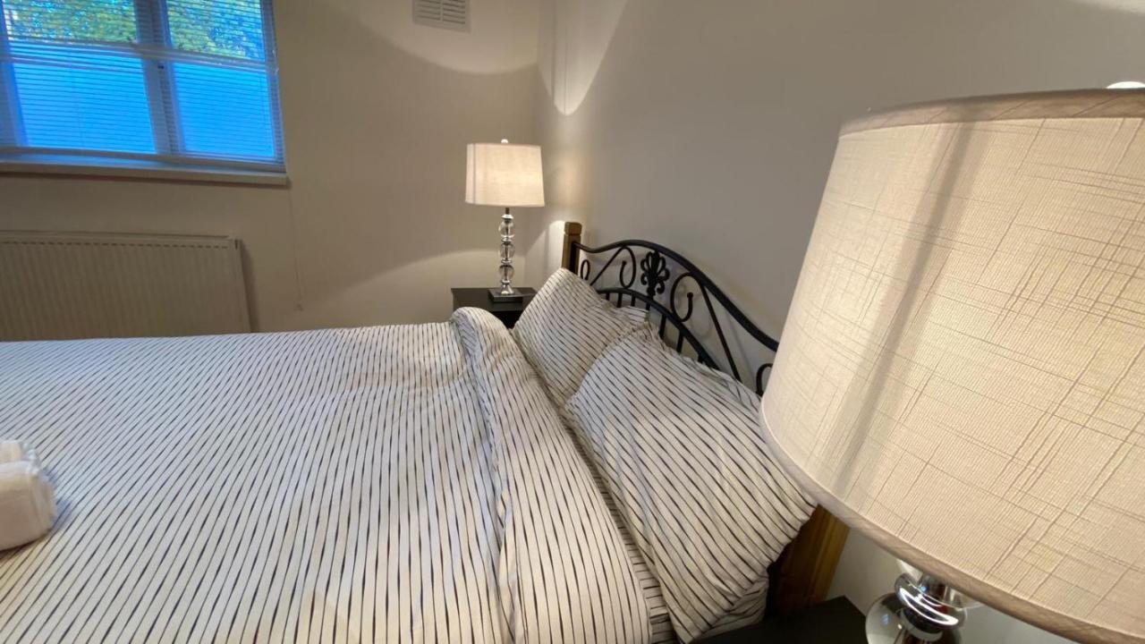 Grand Heights Suites London Bagian luar foto