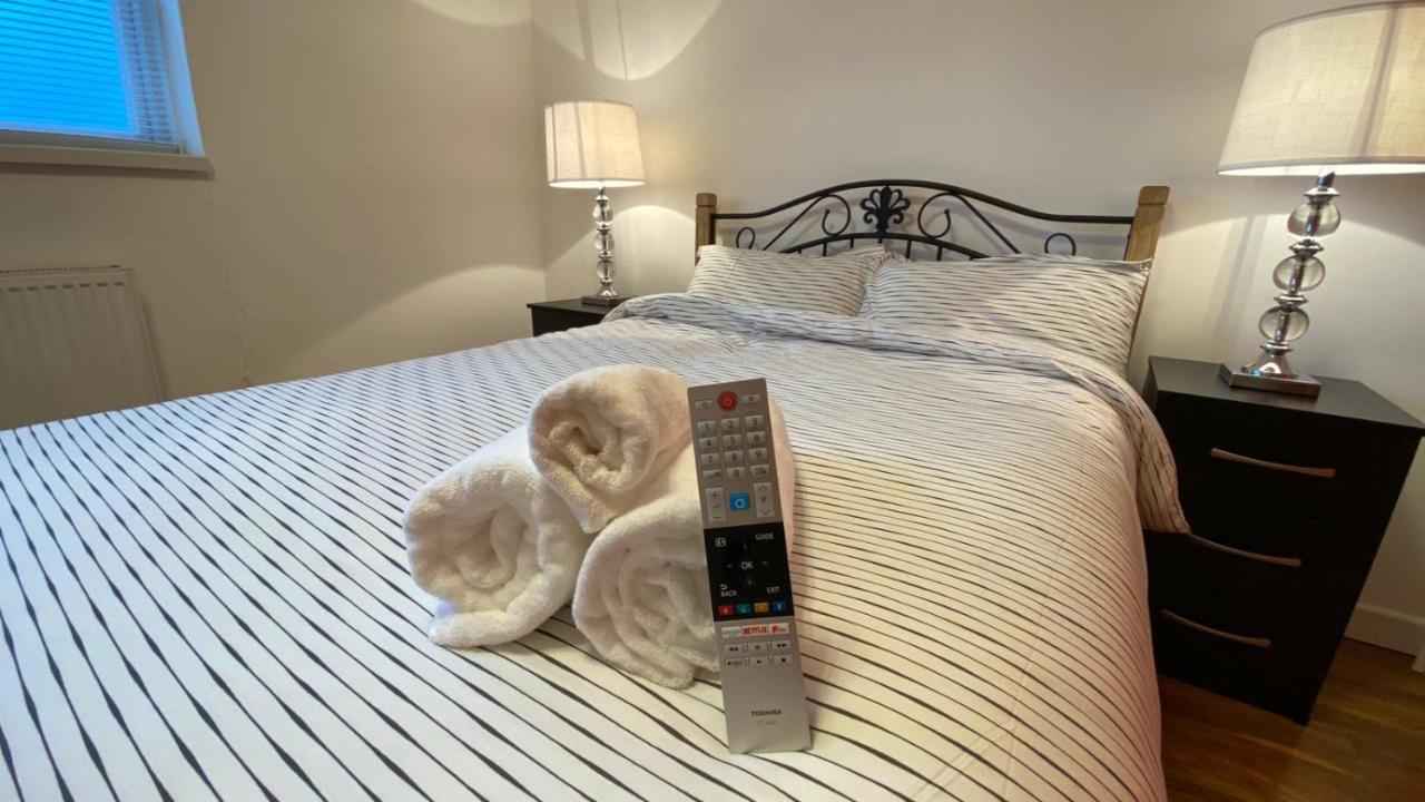 Grand Heights Suites London Bagian luar foto