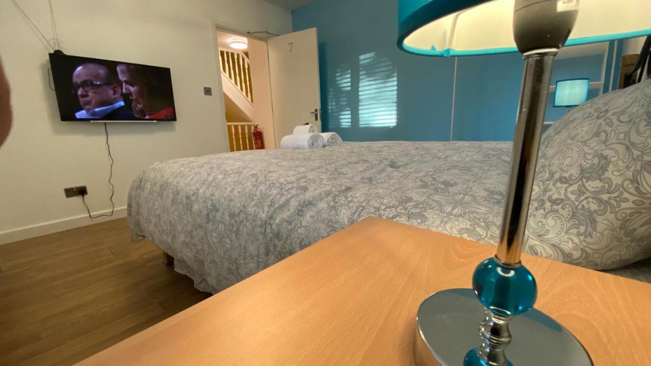 Grand Heights Suites London Bagian luar foto