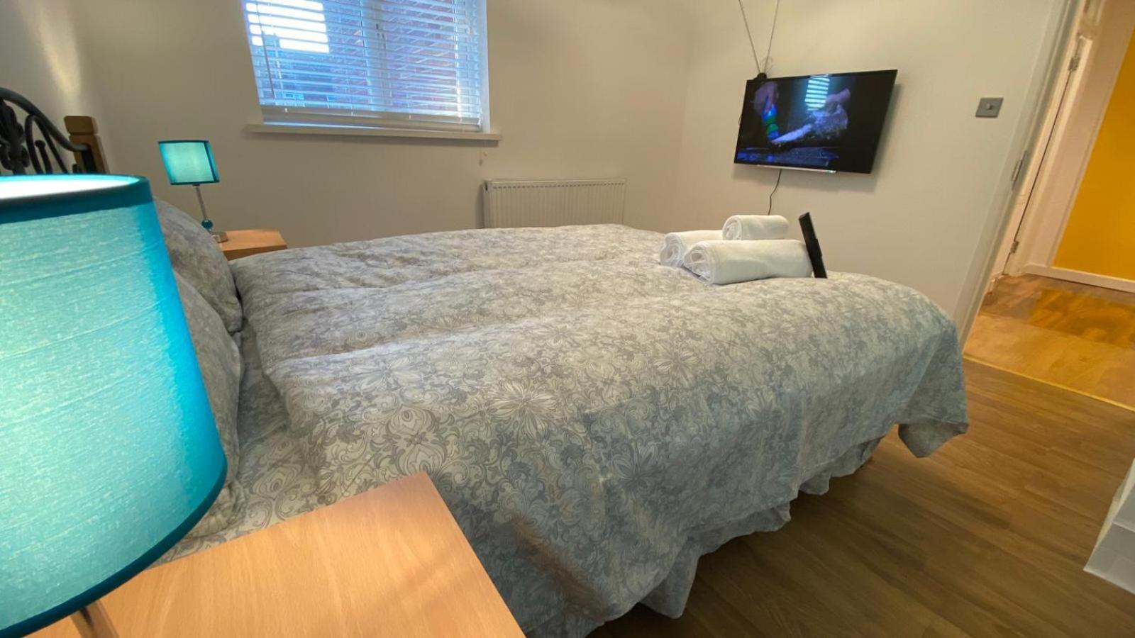 Grand Heights Suites London Bagian luar foto