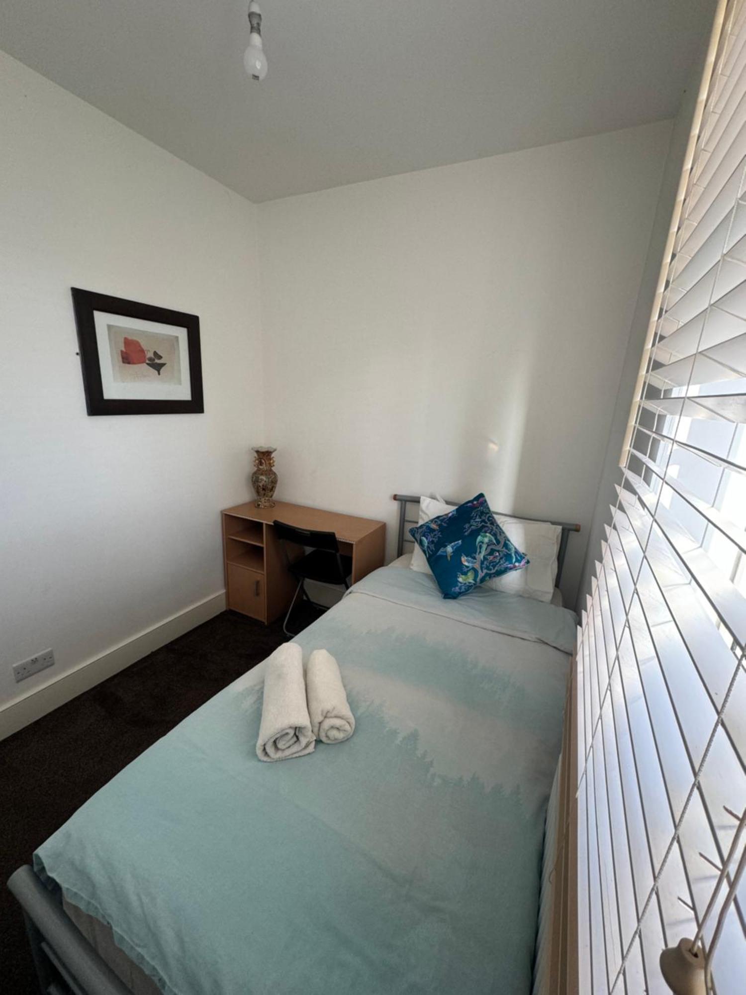 Grand Heights Suites London Bagian luar foto