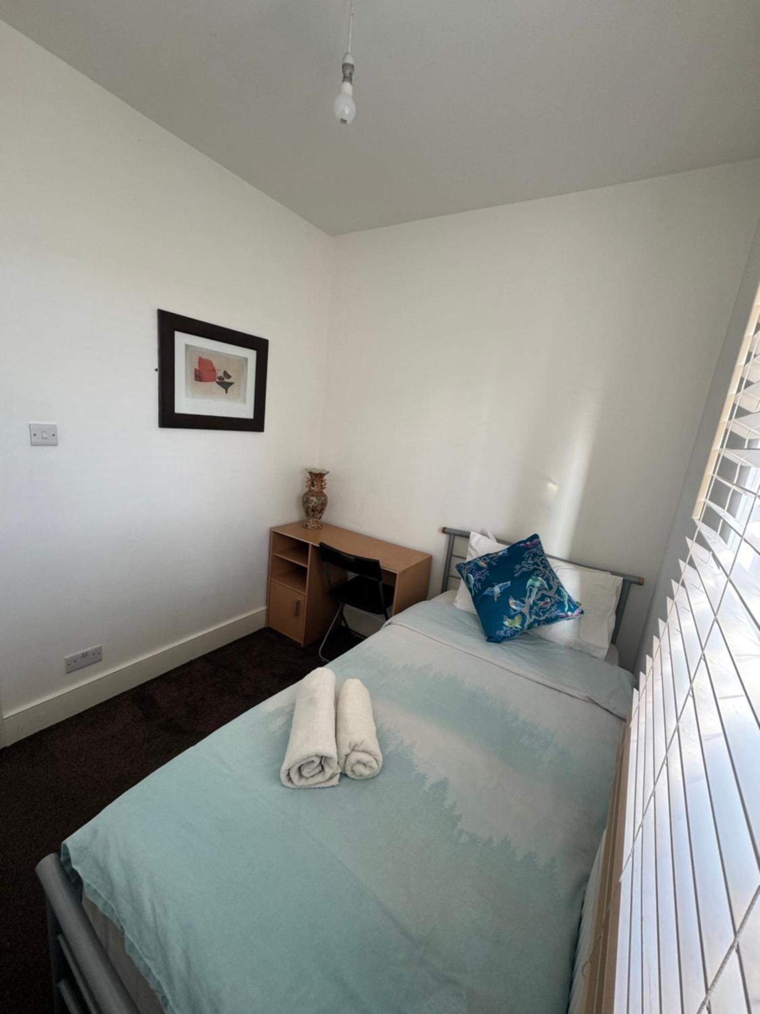 Grand Heights Suites London Bagian luar foto